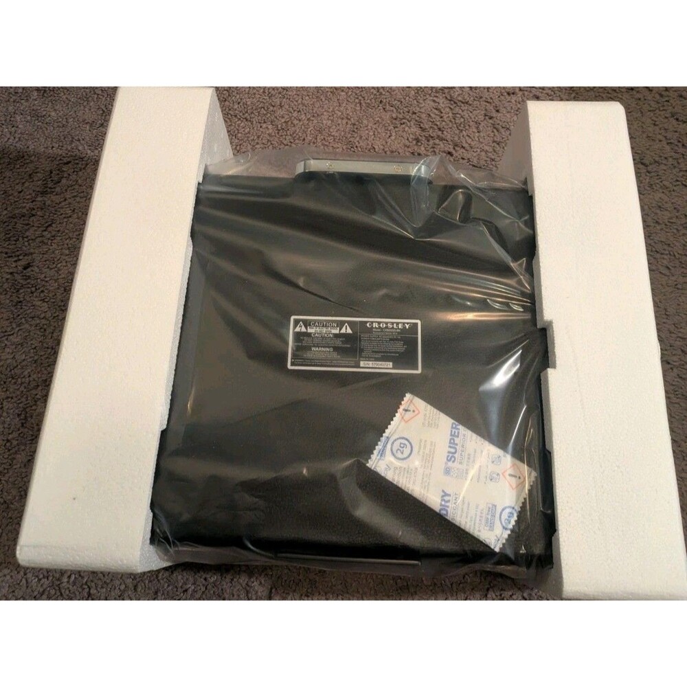 Crosley Crusier Deluxe Record Player Turntable + Record Crate - Picture 7 of 7